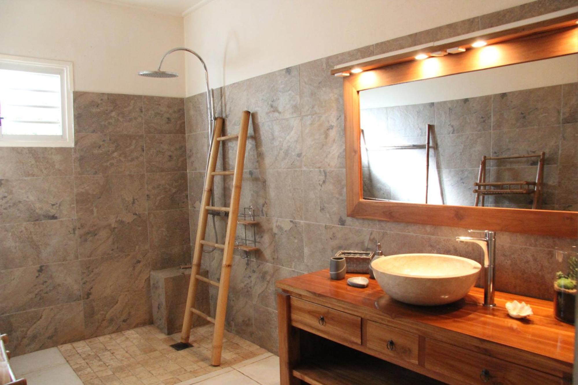Maison Meublee Avec Piscine Pres Du Lagon لا سالين لو باين المظهر الخارجي الصورة